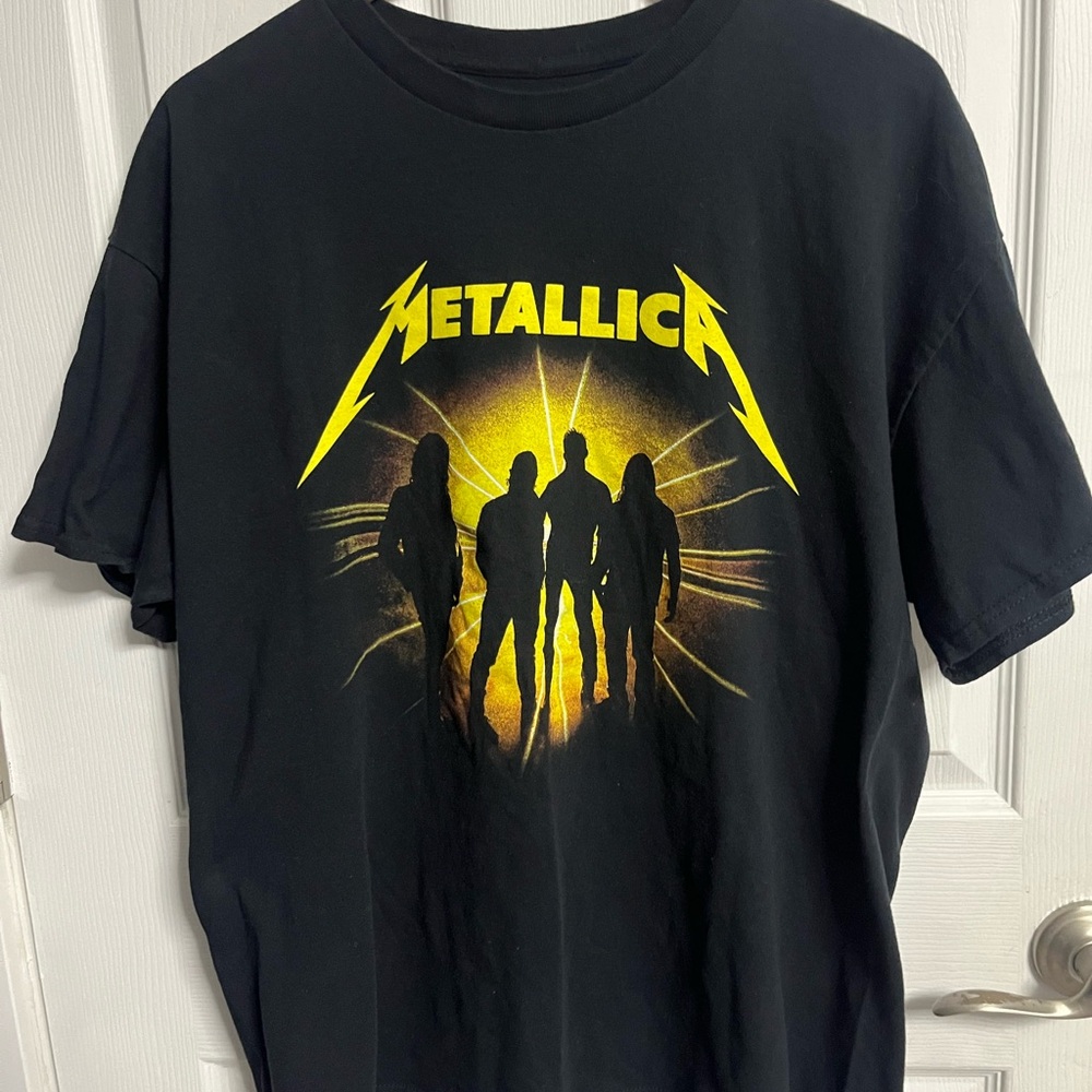 METALLICA 2023 M72 World Tour Glow-Lit Band Silhouette Concert T-Shirt Adult XL